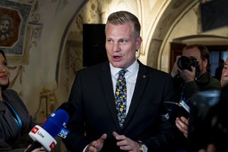 Šibenice za stěračem zaměstnance ambasády. Policie řešila Turka již dříve - Novinky